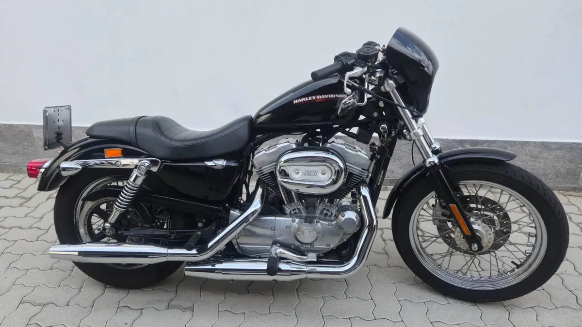 Harley-Davidson 883 Custom (2001 - 05) - XL 53C