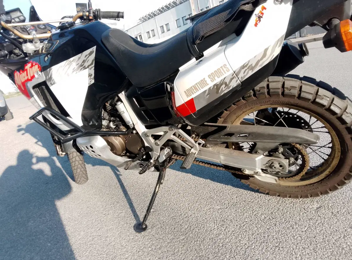 Honda Africa Twin XRV 750 (1992) (4)