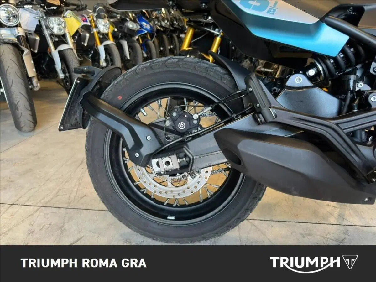 Moto Morini SEIEMMEZZO SCR (2022 - 26) (5)