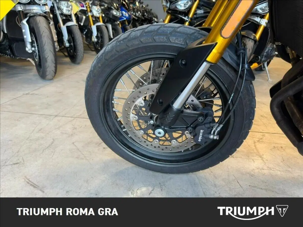 Moto Morini SEIEMMEZZO SCR (2022 - 26) (8)