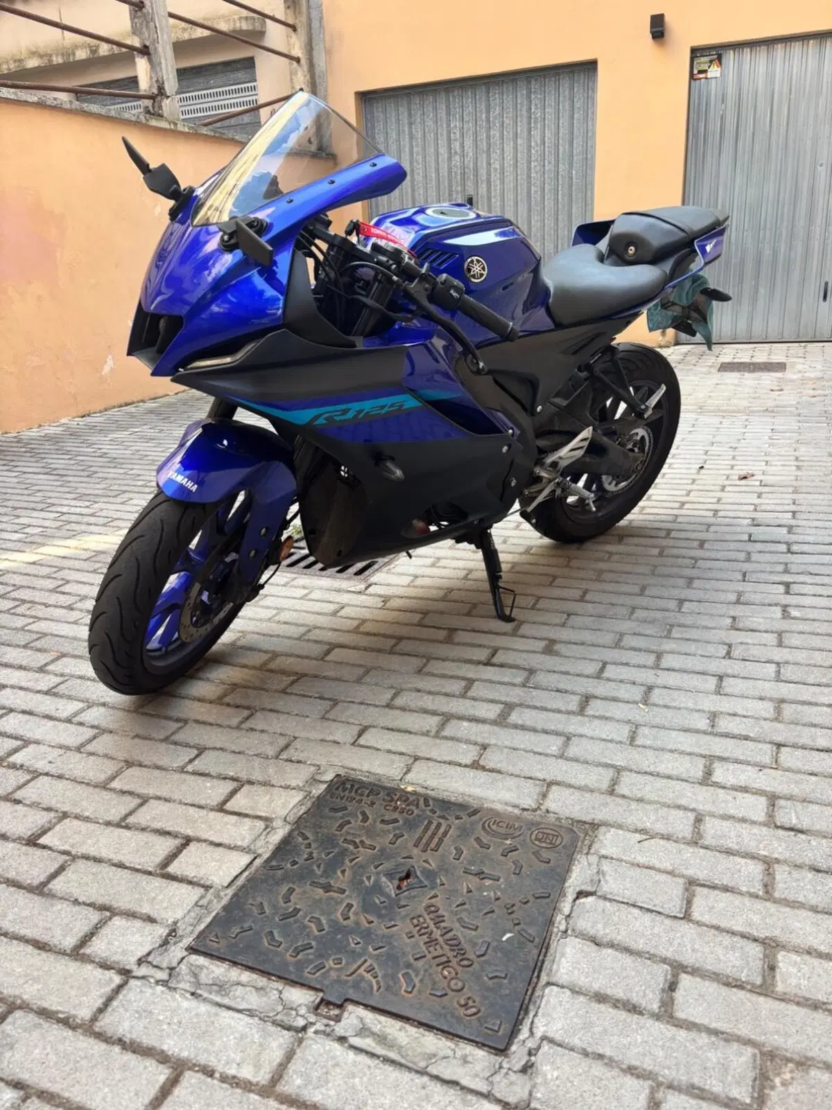 Yamaha YZF R125 (2023 - 26) (4)