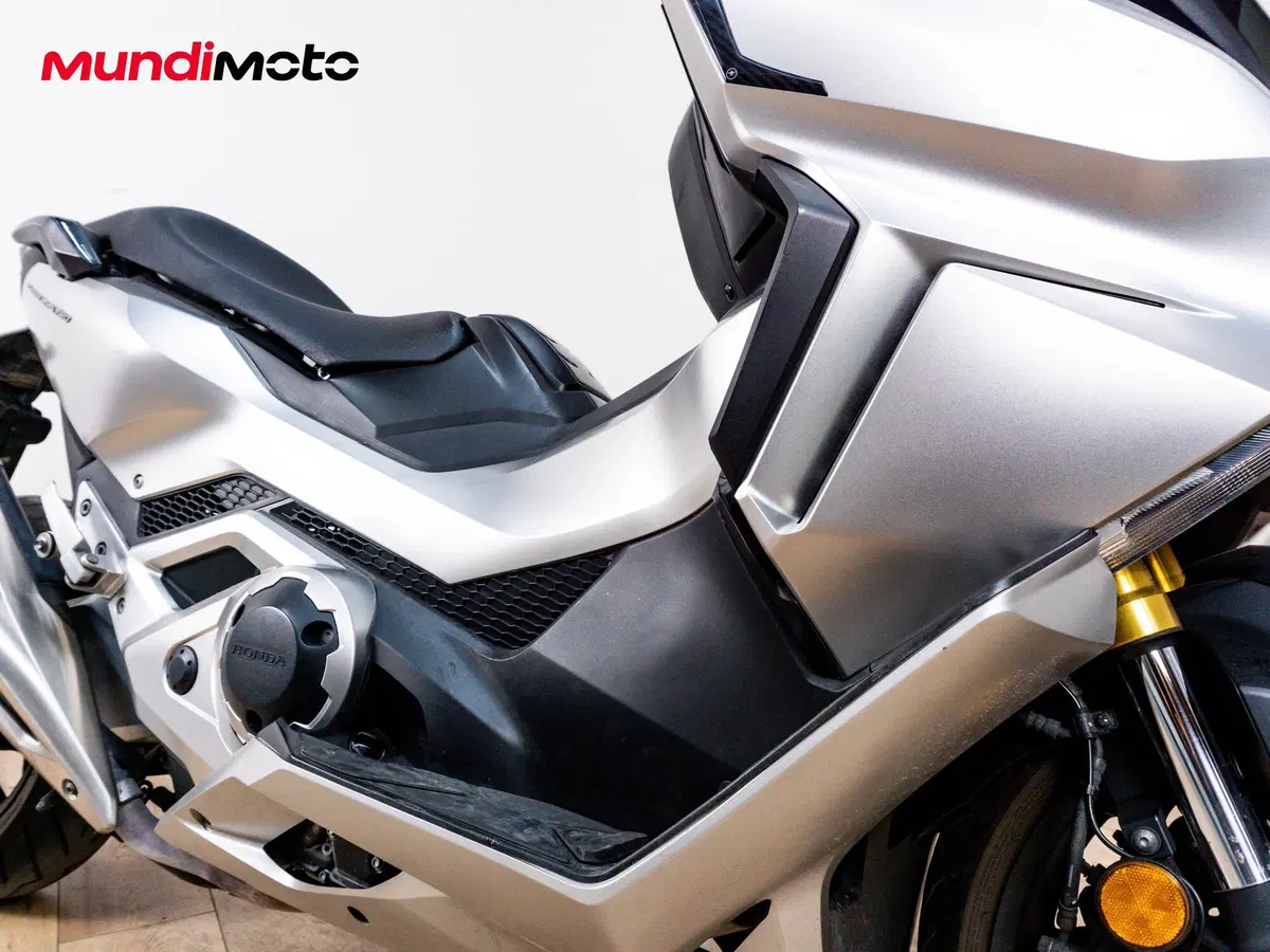 Honda Forza 750 (2025 - 26) (5)