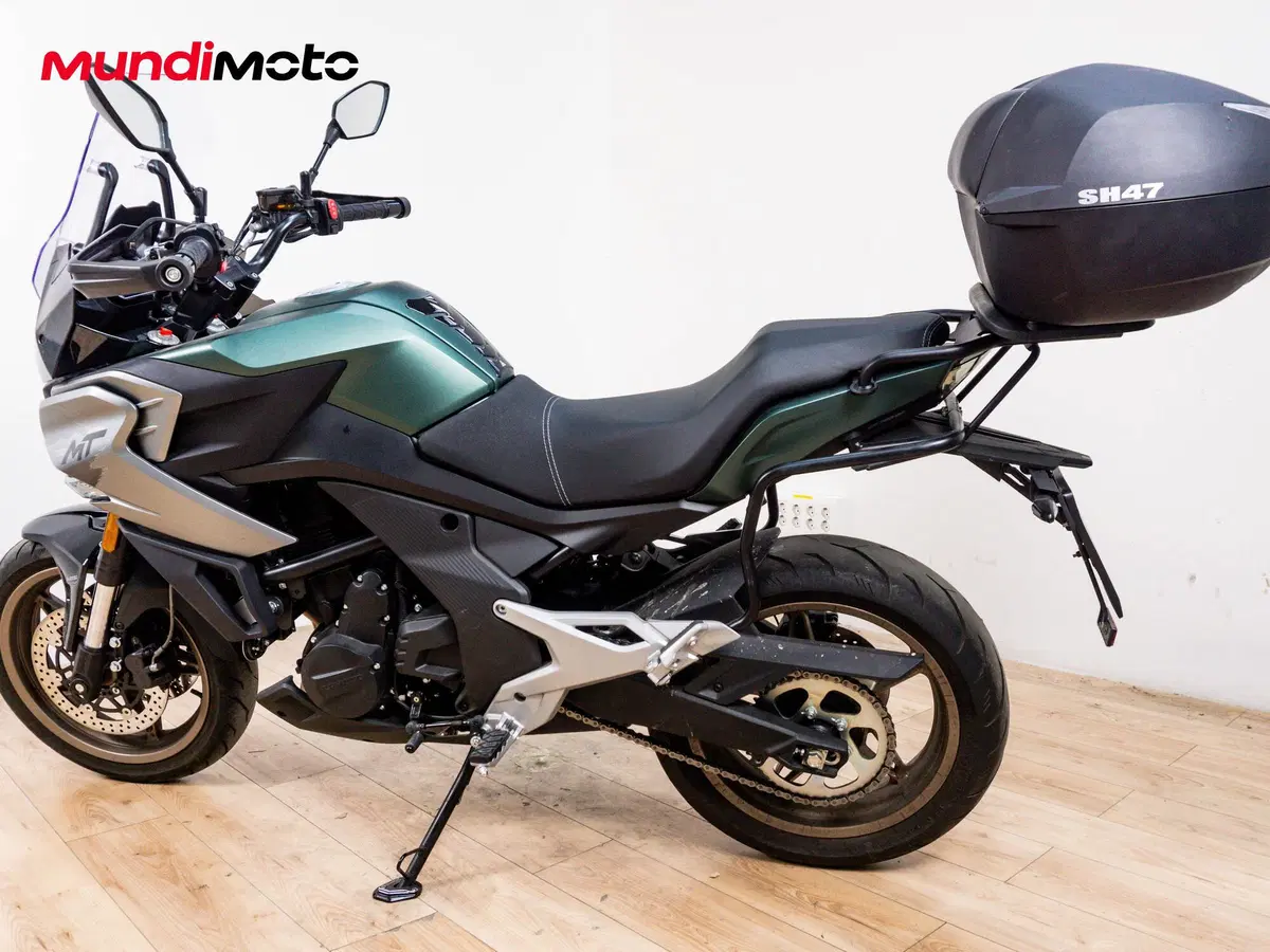 CFMOTO 700MT (2024 - 26) (7)