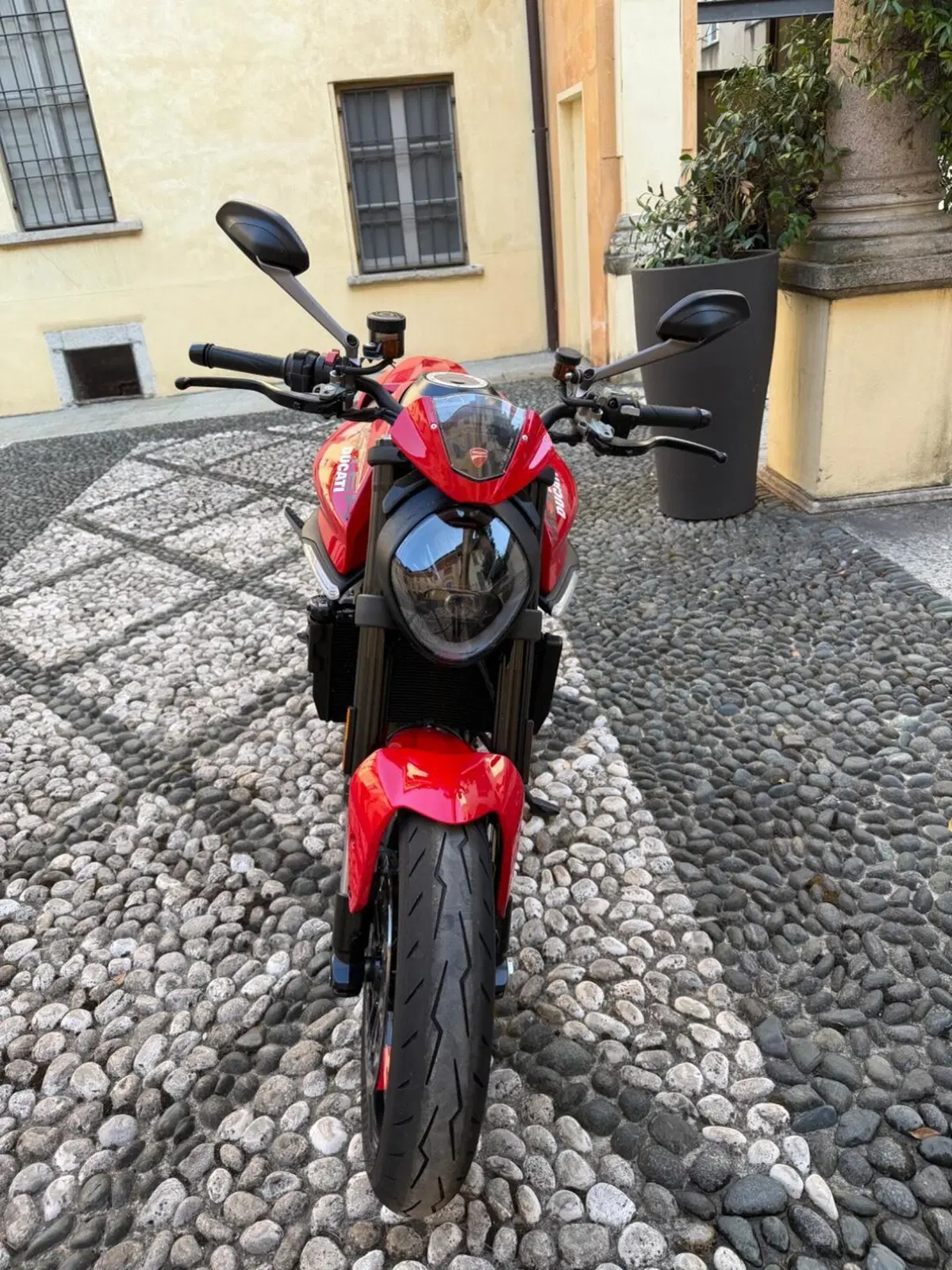Ducati Monster 937 (2021 - 25) (3)