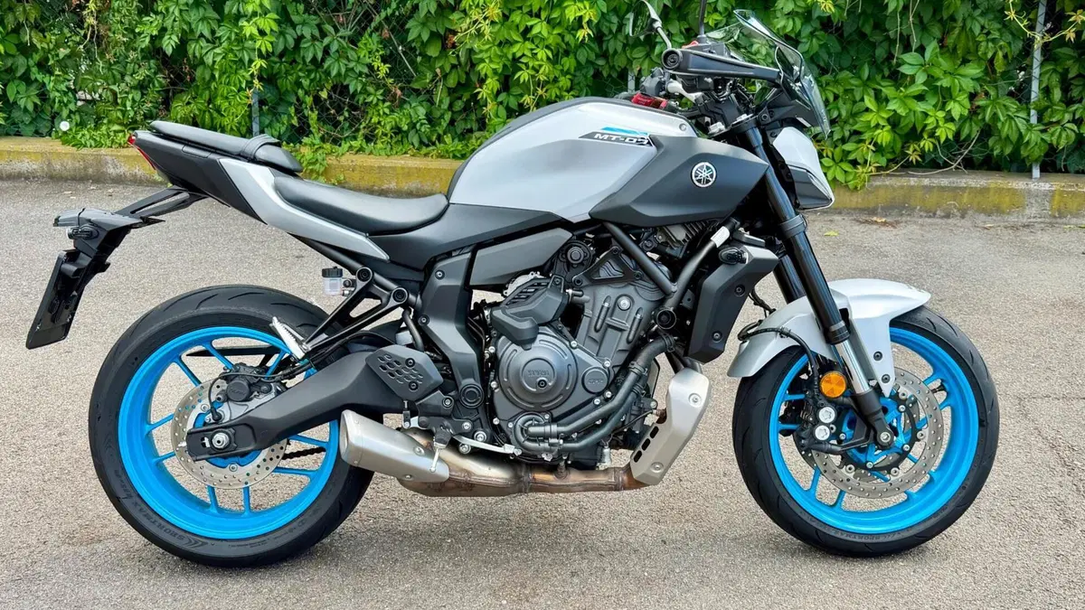 Yamaha MT-07 Y-AMT (2025 - 26) (2)