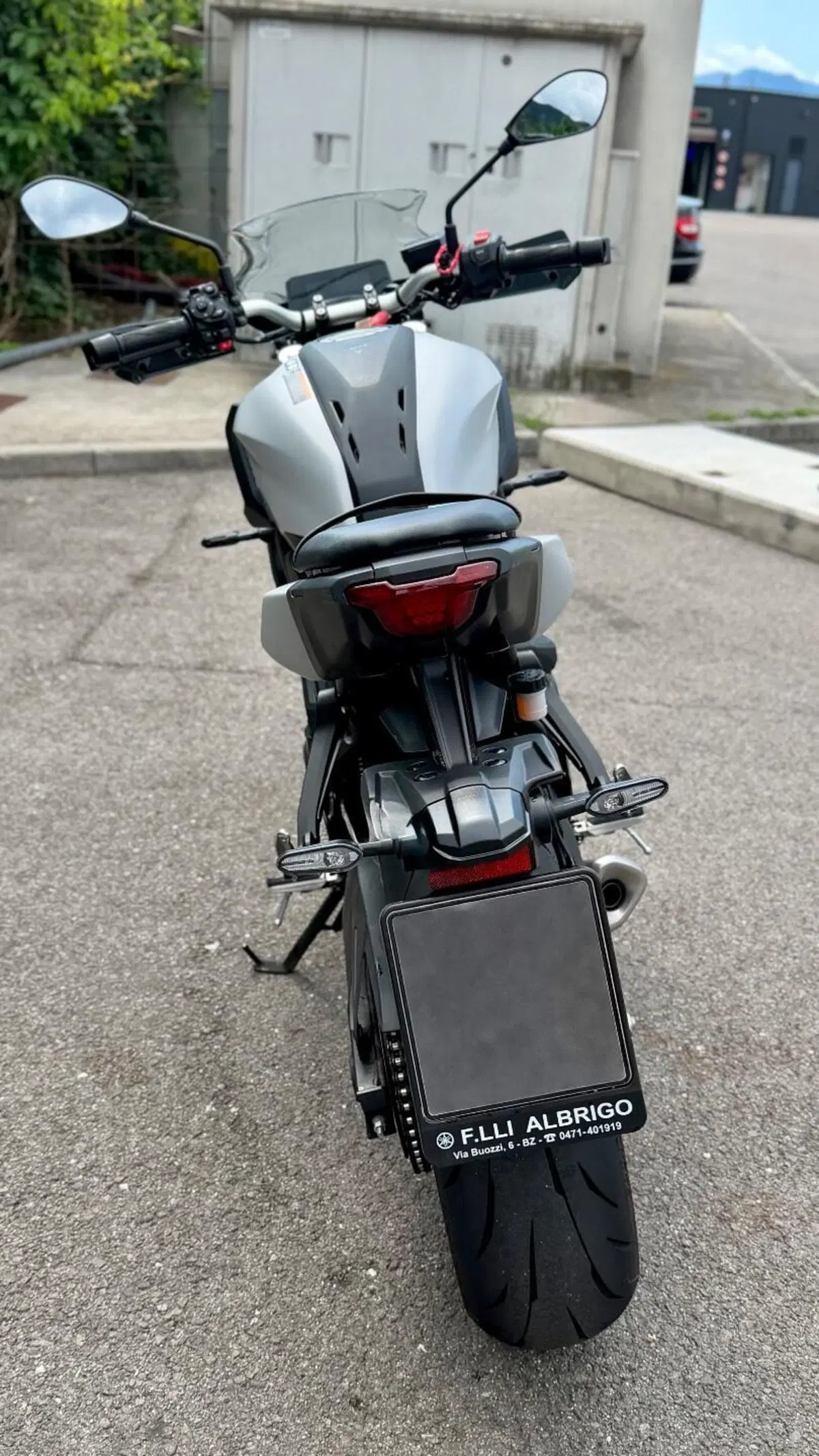 Yamaha MT-07 Y-AMT (2025 - 26) (4)
