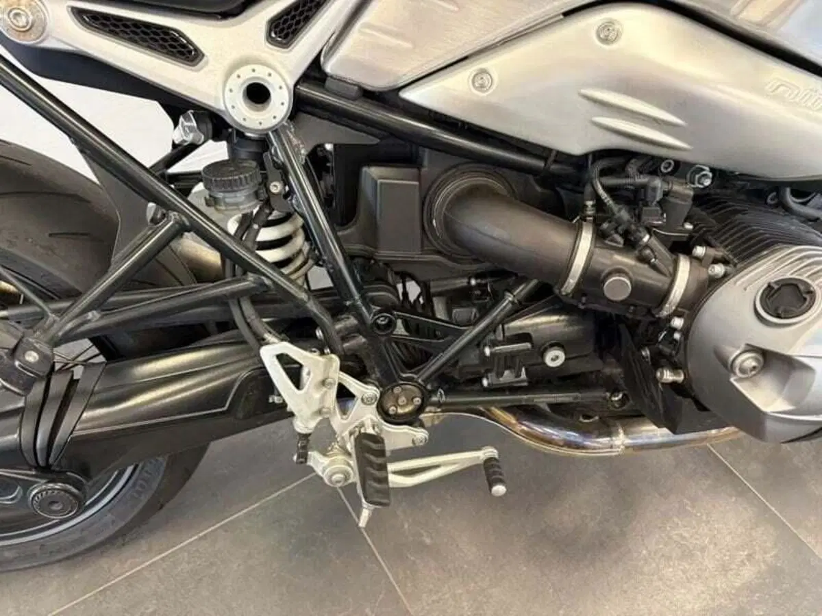 Bmw R nineT 1200 (2017 - 20) (8)
