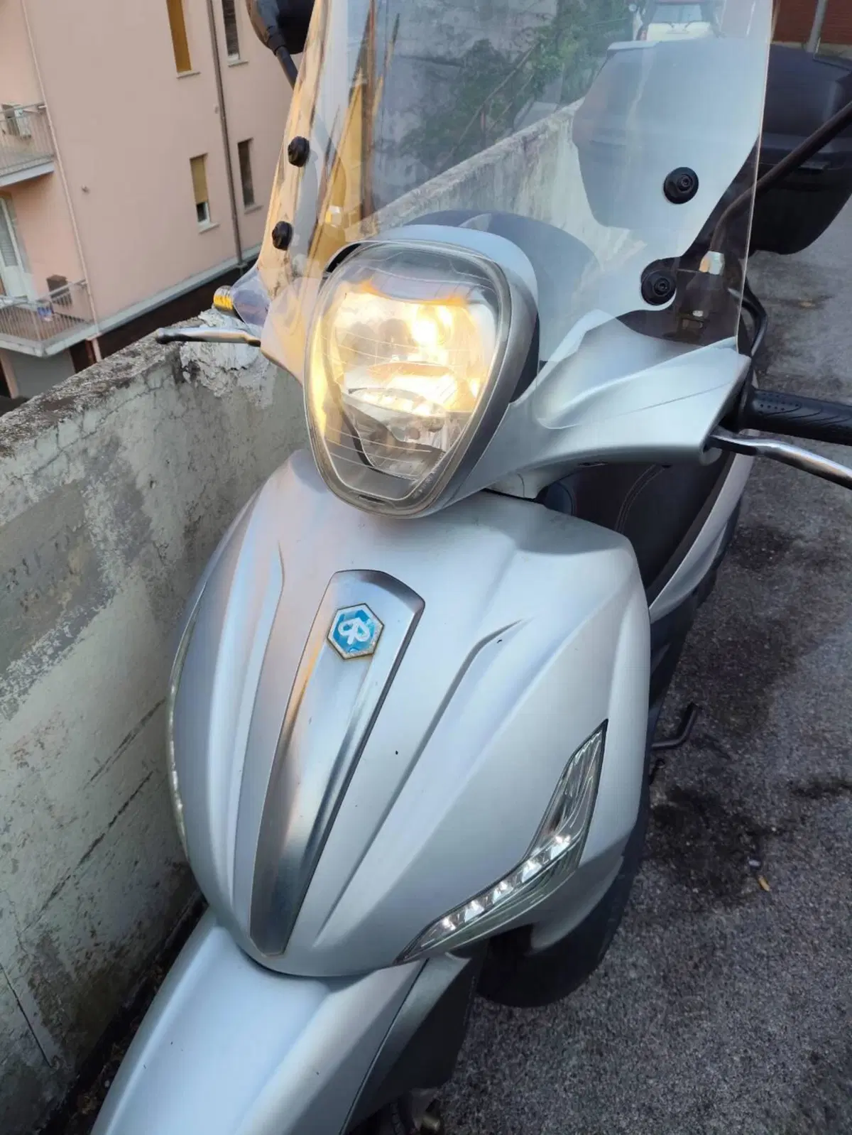 Piaggio Beverly 300 i.e. ABS-ASR (2016 - 20) (6)