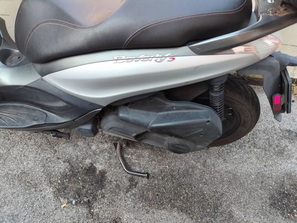 Piaggio Beverly 300 i.e. ABS-ASR (2016 - 20) (7)