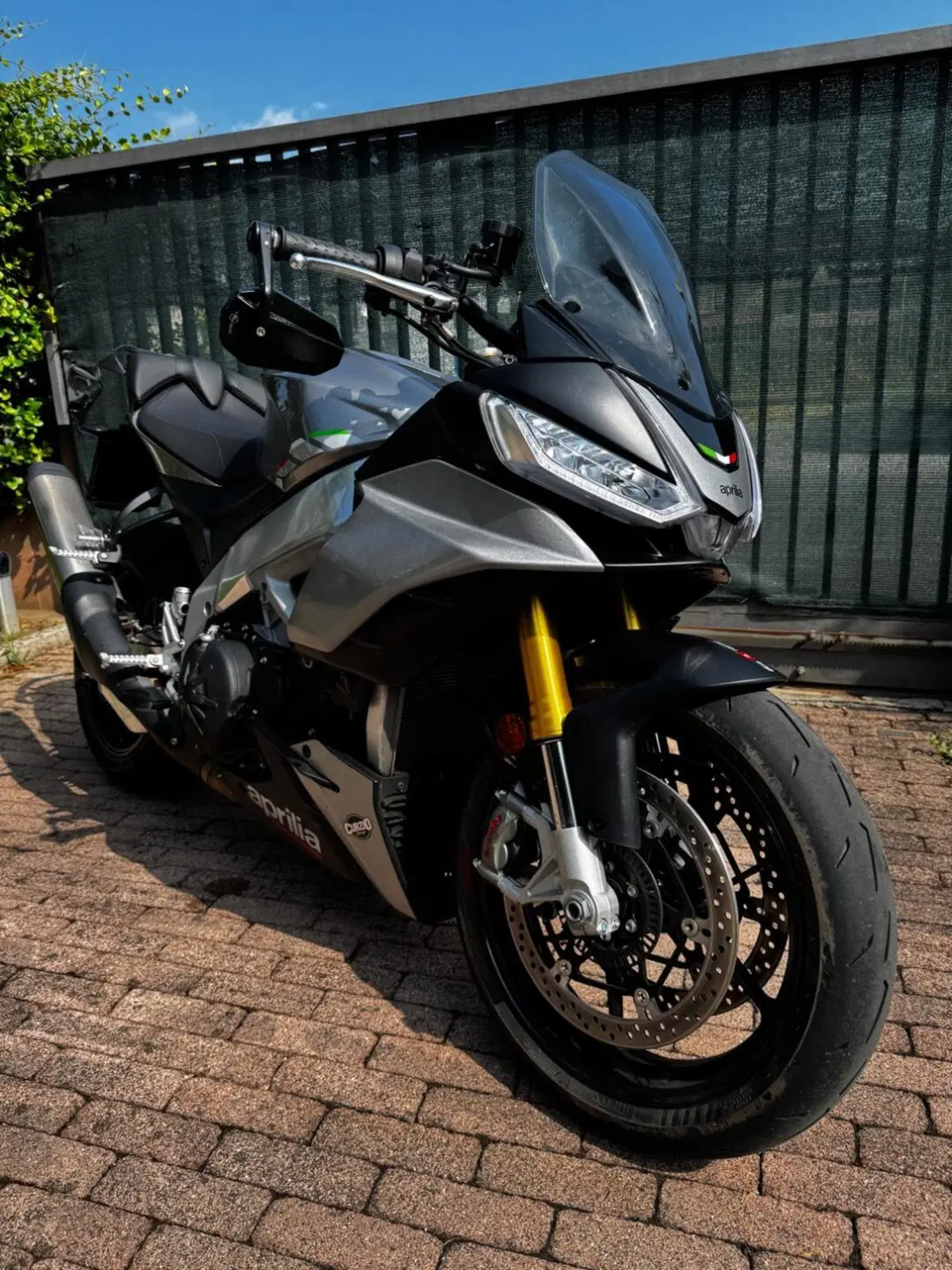 Aprilia Tuono V4 (2021 - 24)