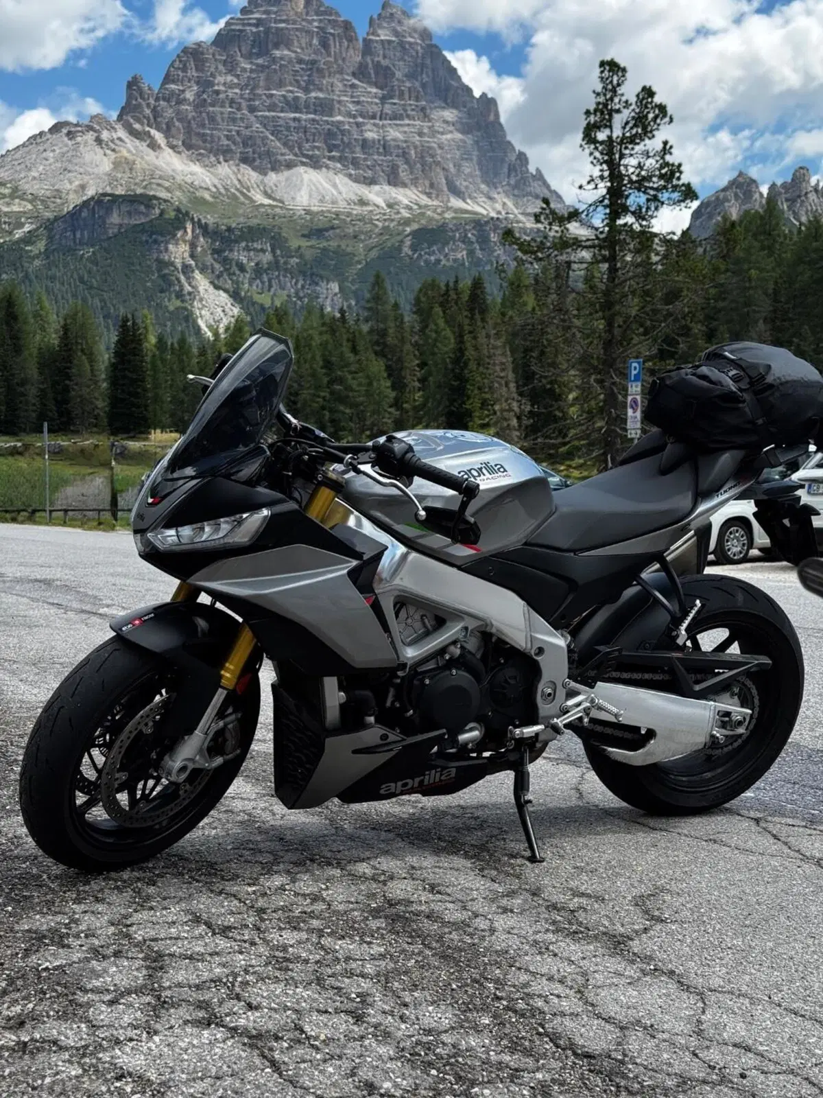 Aprilia Tuono V4 (2021 - 24) (10)