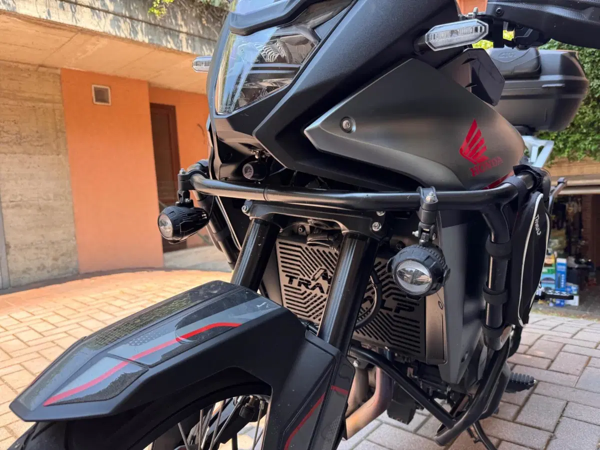 Honda Transalp XL750 (2023 - 24) (2)