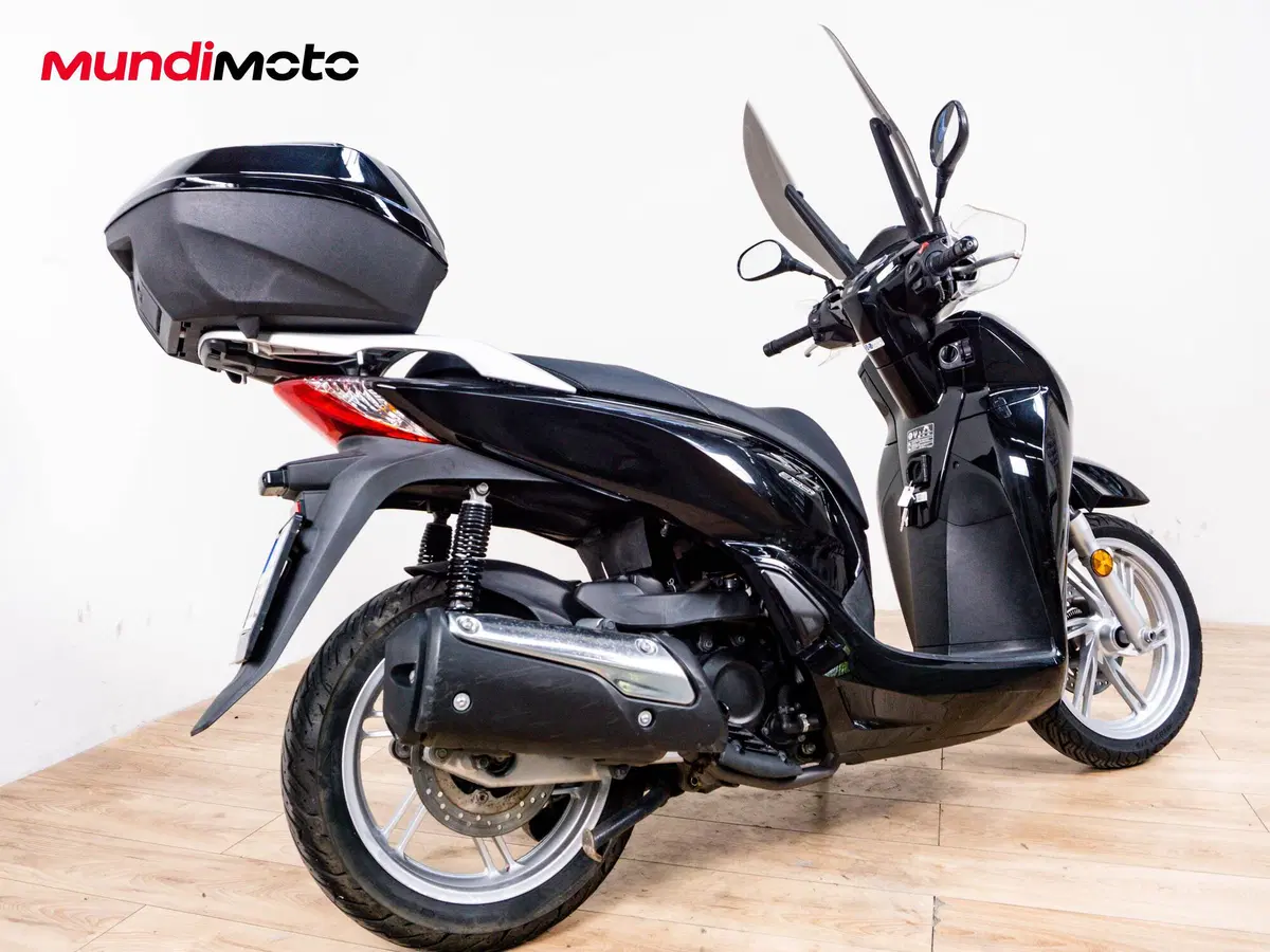 Honda SH 300 i ABS (2011 - 13) (3)