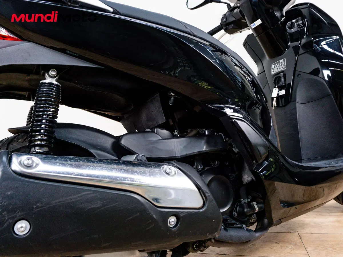 Honda SH 300 i ABS (2011 - 13) (4)
