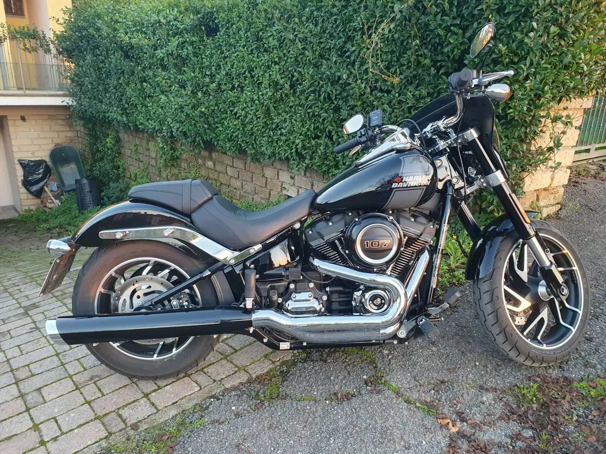Harley-Davidson Sport Glide (2021 - 25) (2)