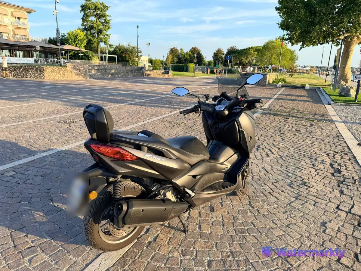 Yamaha X-Max 300 (2021 - 24) (6)