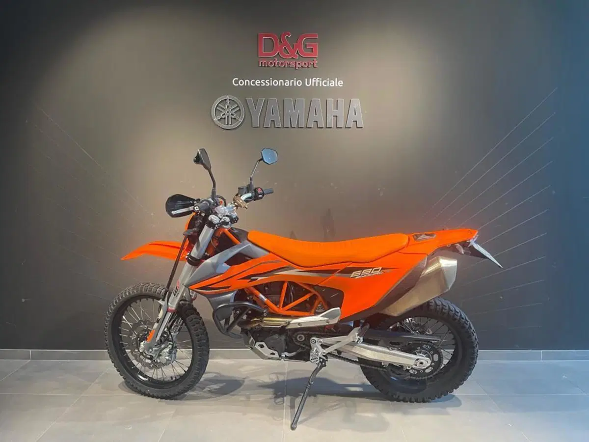 KTM 690 Enduro R (2022 - 25) (4)