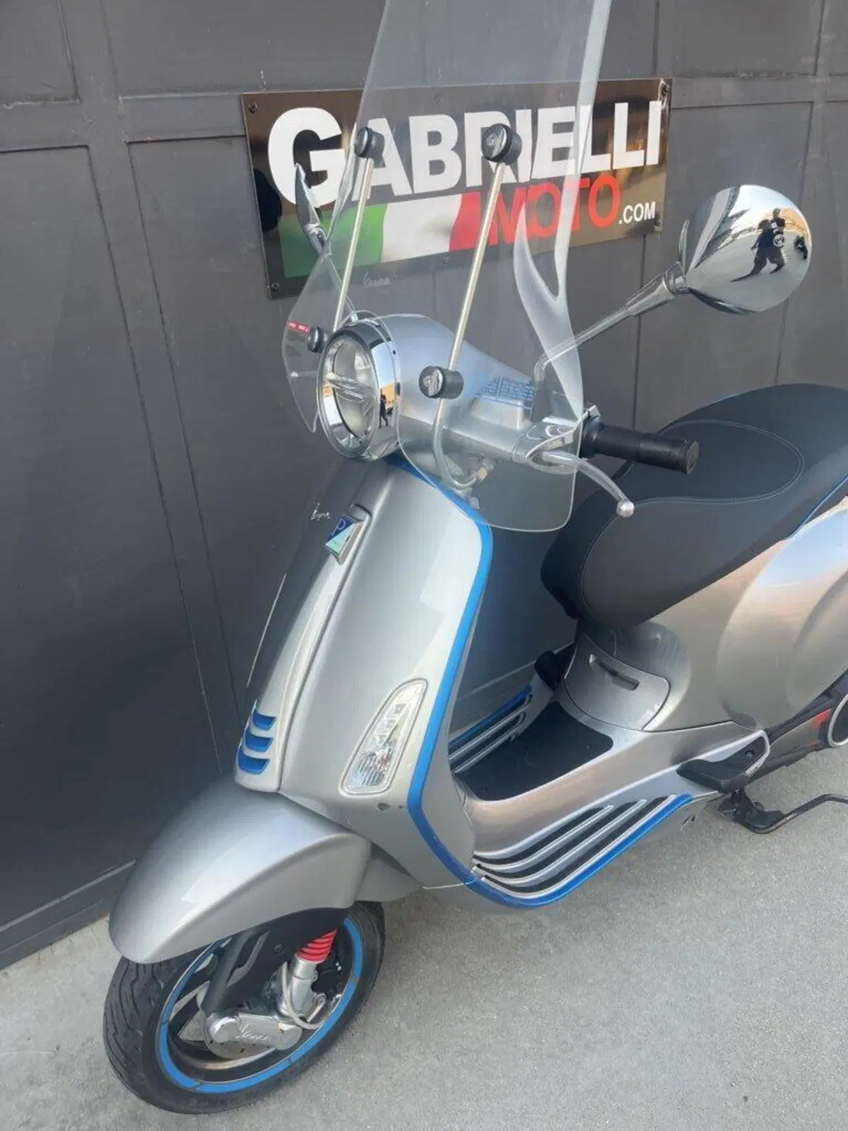 Vespa Vespa Elettrica 70 (2020 - 24) (2)