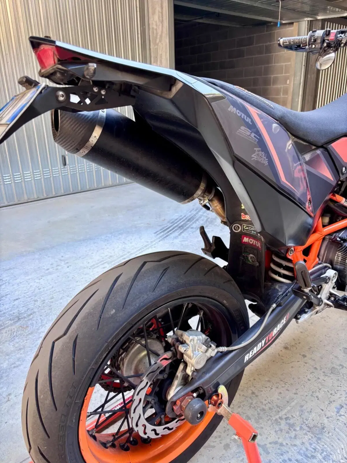 KTM 690 SMC (2008- 11) (3)