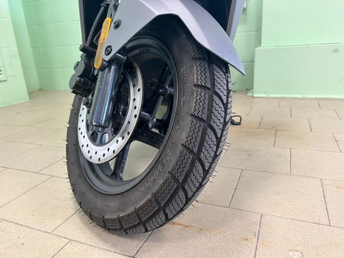 Niu NQi Sport SR (2019 - 26) (8)