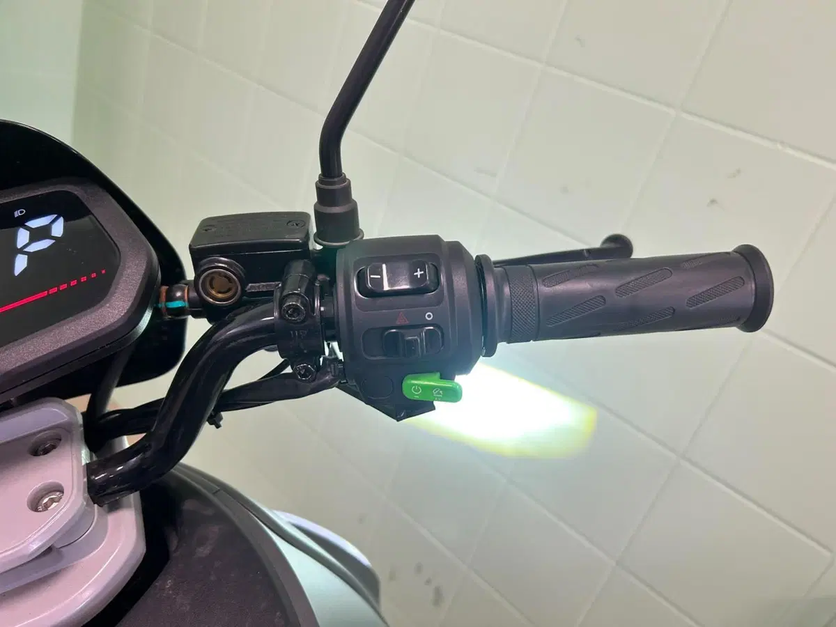 Niu NQi Sport SR (2019 - 26) (12)