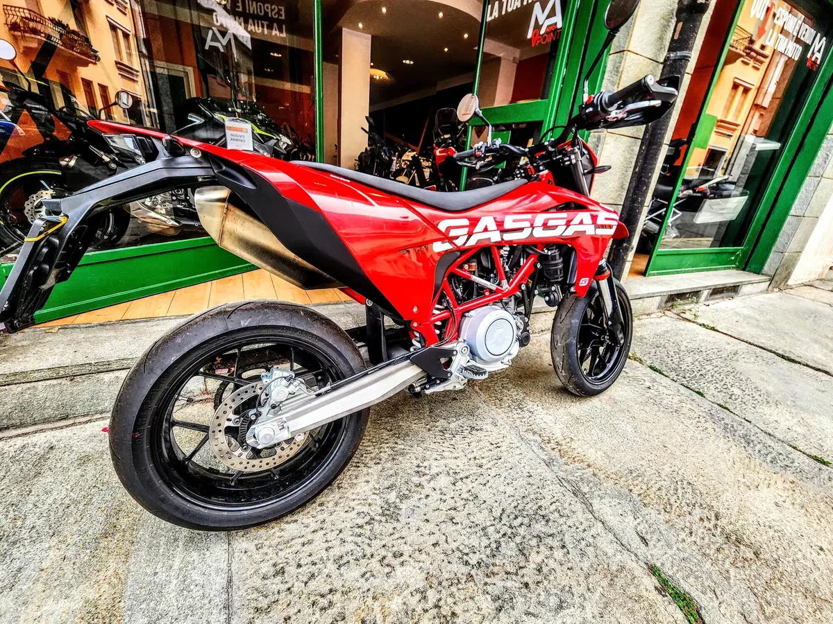 GASGAS SM 700 (2022 - 26) (12)