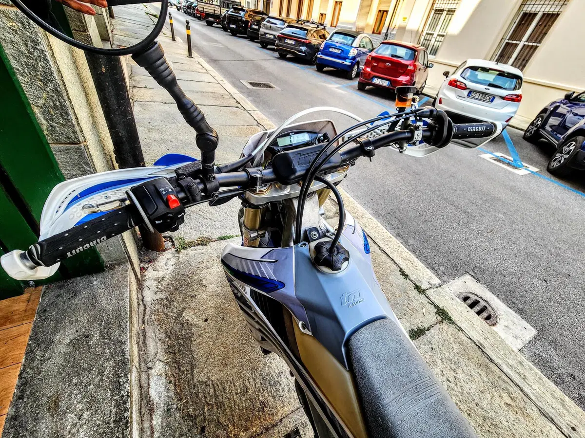 Tm Moto SMR 125 Fi 2T (2024) (12)