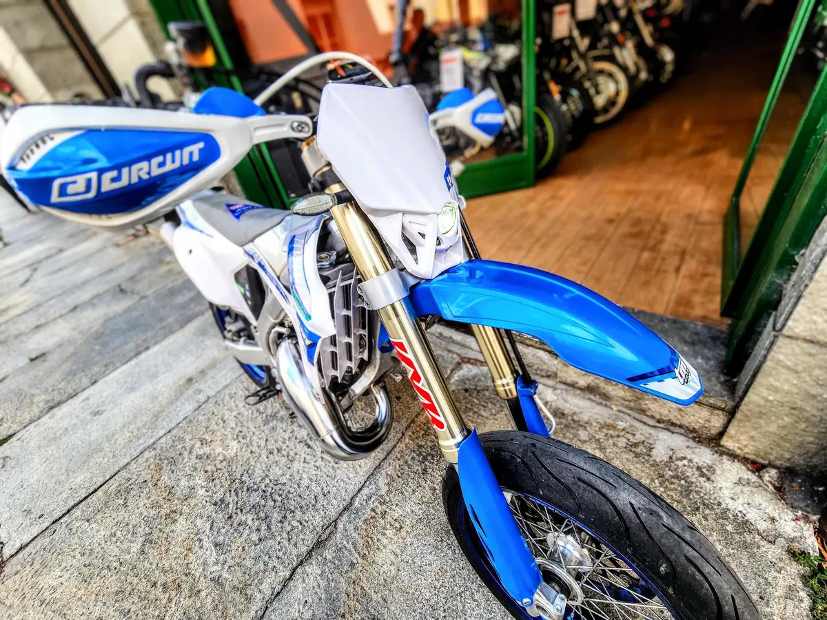 Tm Moto SMR 125 Fi 2T (2024) (17)