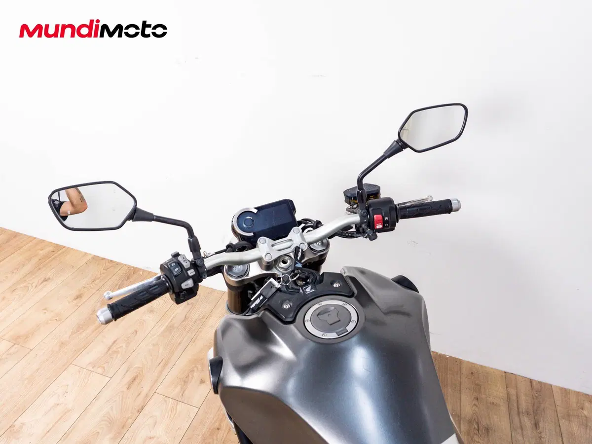Honda CB 1000 R ABS (2011 - 17) (11)