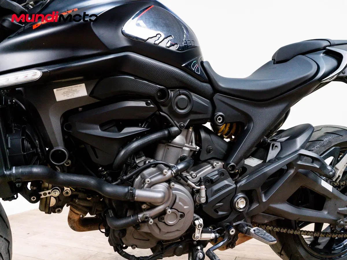 Ducati Monster 937 (2021 - 25) (9)