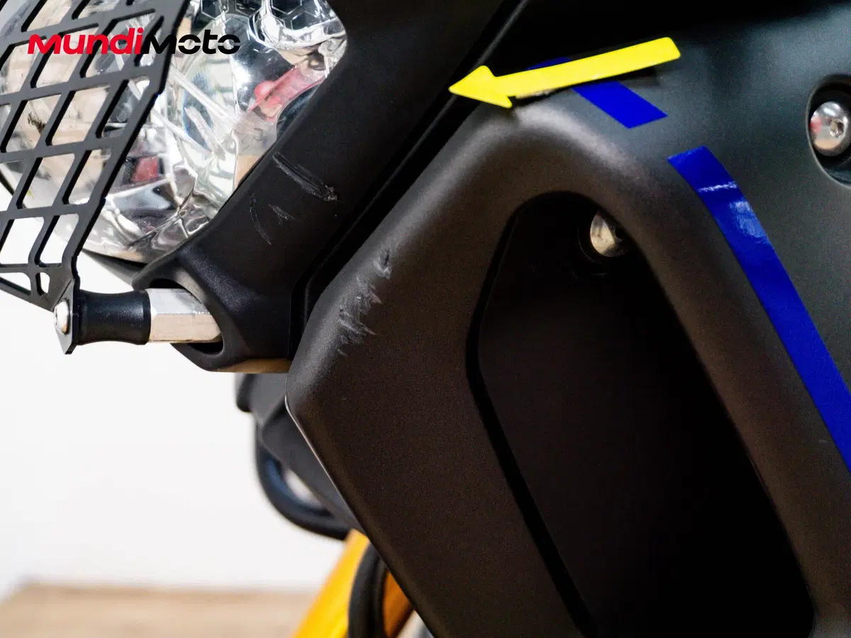 Yamaha XT1200Z Super Ténéré First Edition (2010 - 11) (30)