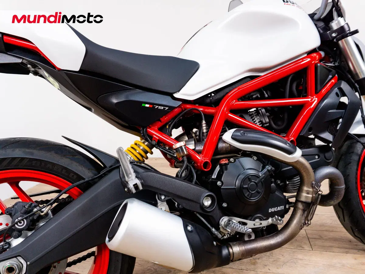 Ducati Monster 797 Plus (2019) (4)
