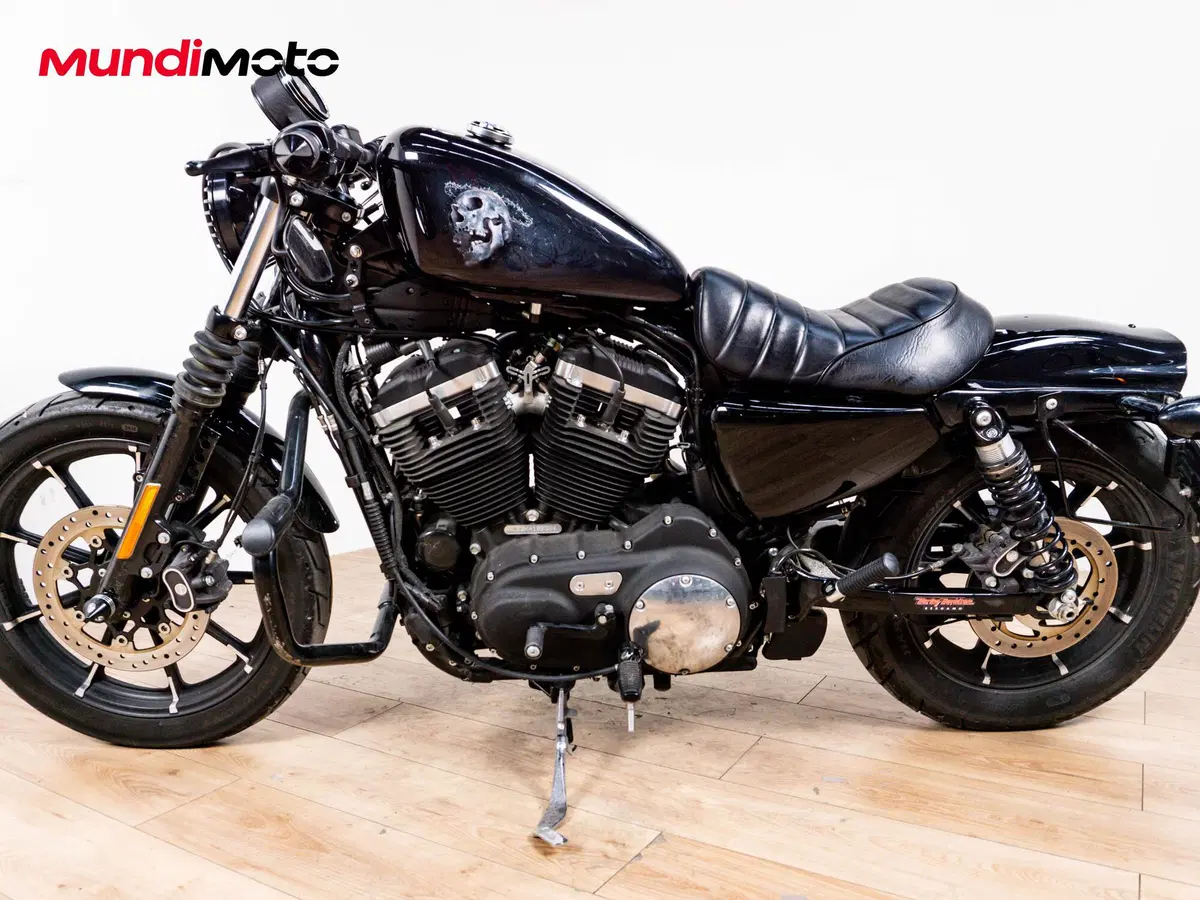 Harley-Davidson 883 Iron (2009 - 11) - XL 883N (6)