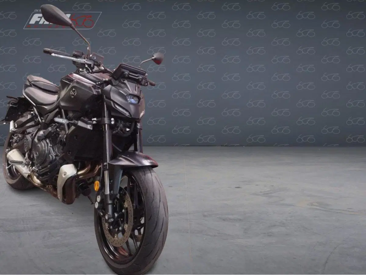 Yamaha MT-07 Y-AMT (2025 - 26) (2)