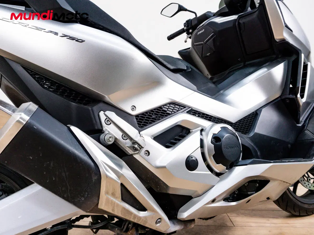 Honda Forza 750 (2025 - 26) (4)