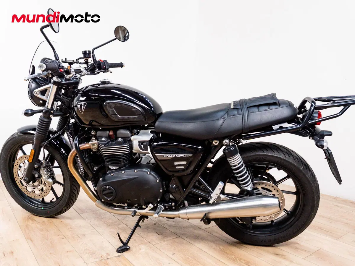 Triumph Speed Twin 900 (2025 - 26) (7)