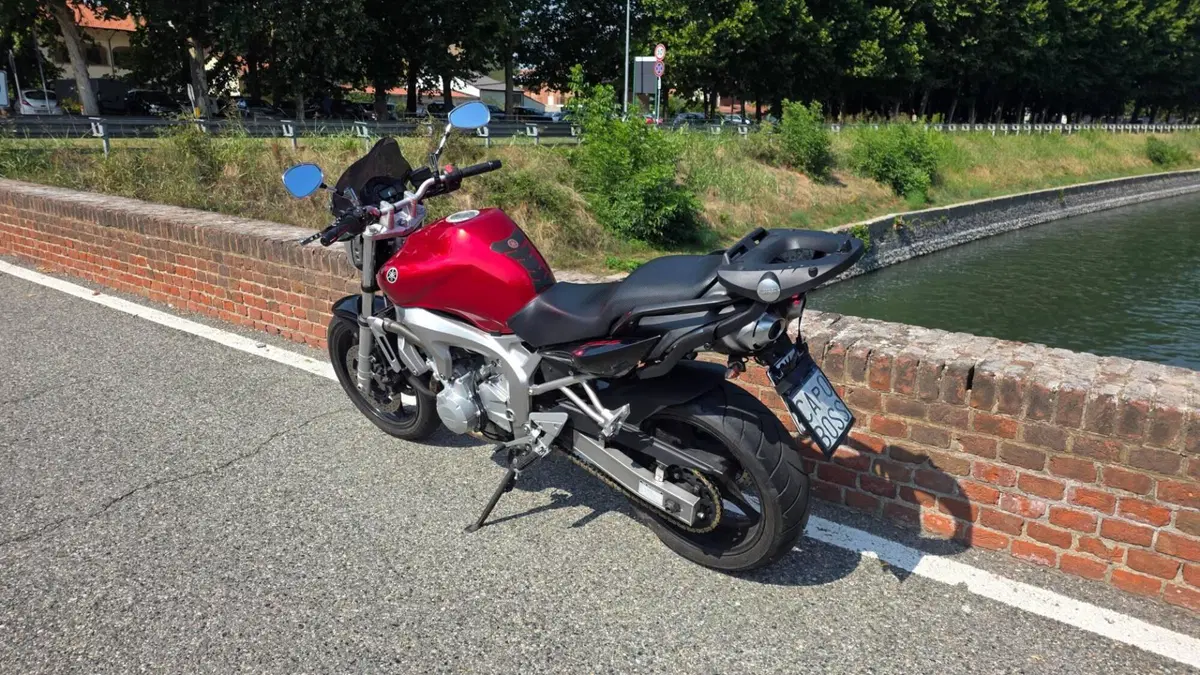 Yamaha FZ6 (2004 - 07) (3)