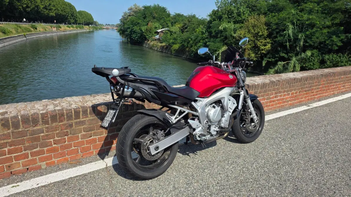 Yamaha FZ6 (2004 - 07) (6)