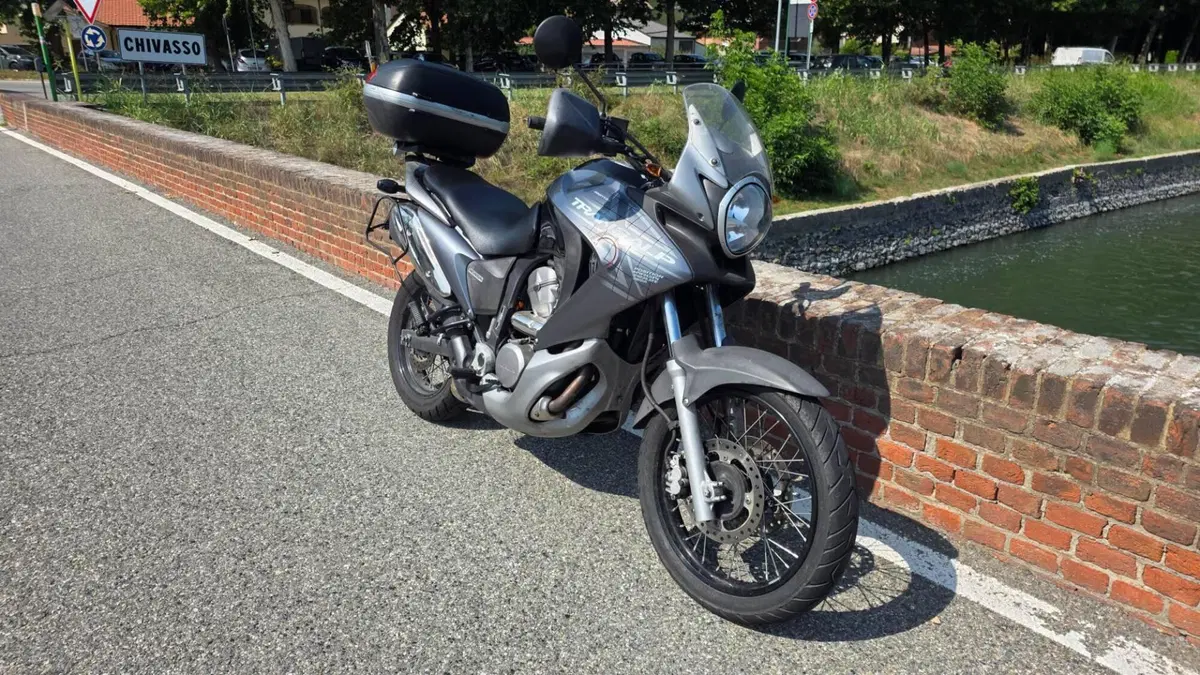 Honda Transalp XL 700 V (2007 - 2013) (2)