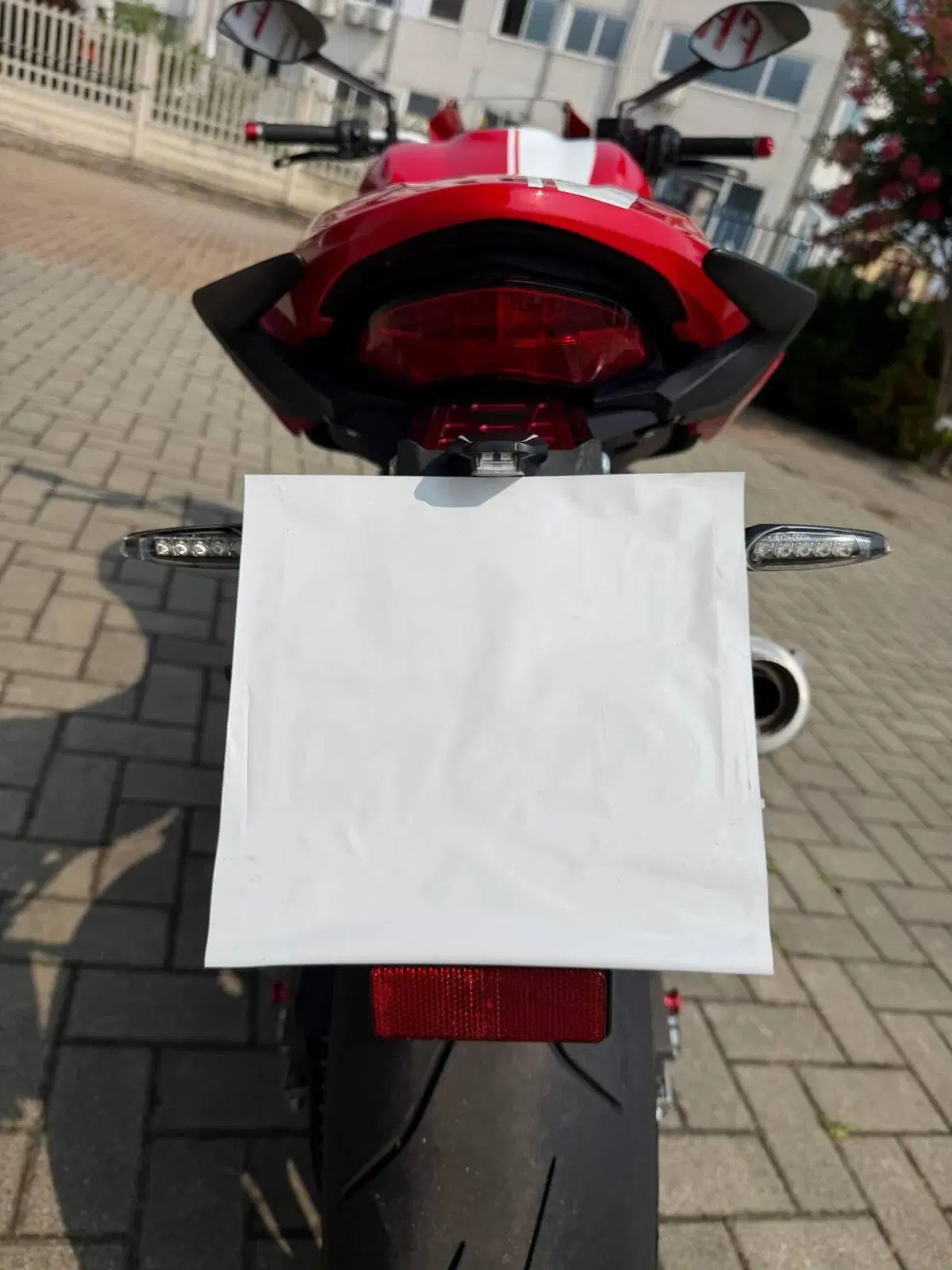 Ducati Monster 821 Stripe ABS (2015 - 17) (4)