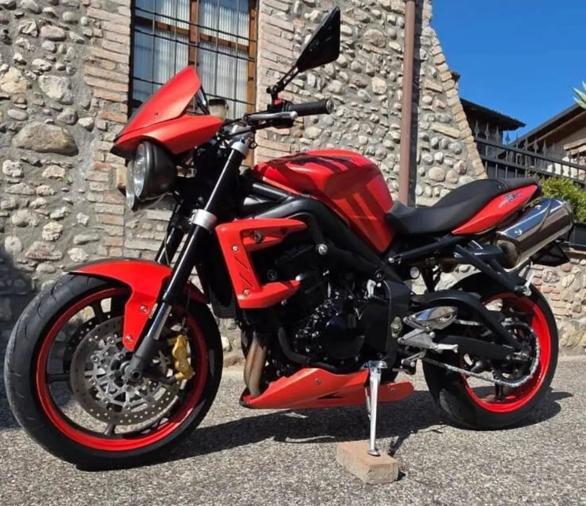 Triumph Street Triple (2007 - 12) (10)