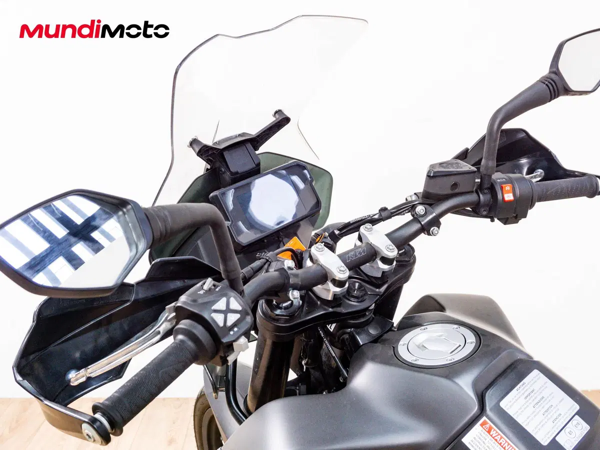 KTM 890 Adventure L (2021) (11)