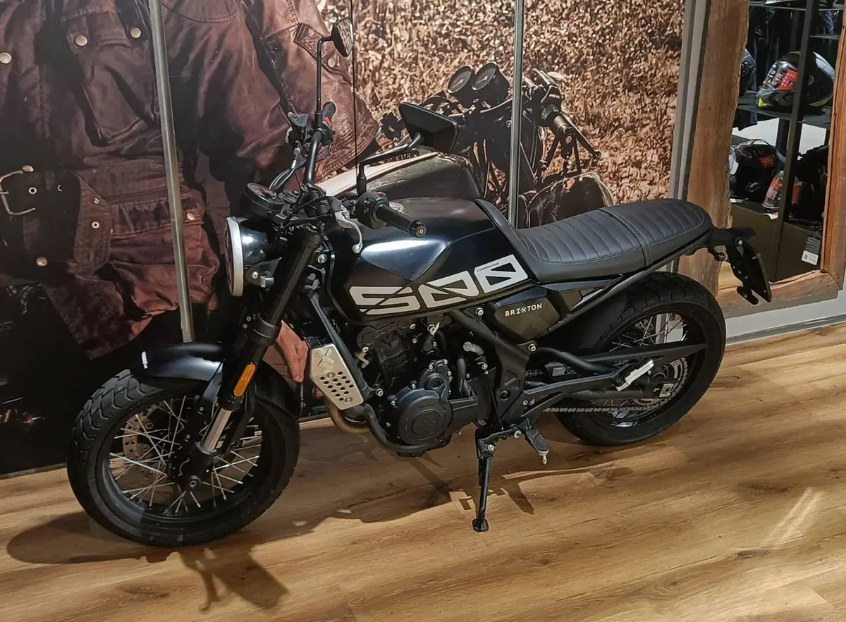 Brixton Motorcycles Crossfire 500 X (2021 - 26) (3)