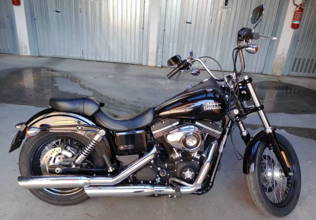 Harley-Davidson 1584 Street Bob (2008 - 15) - FXDB