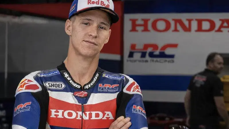 MotoGP. Il colpaccio (gi&agrave; certo) di Honda: Fabio Quartararo firma con HRC per il 2027 e il 2028