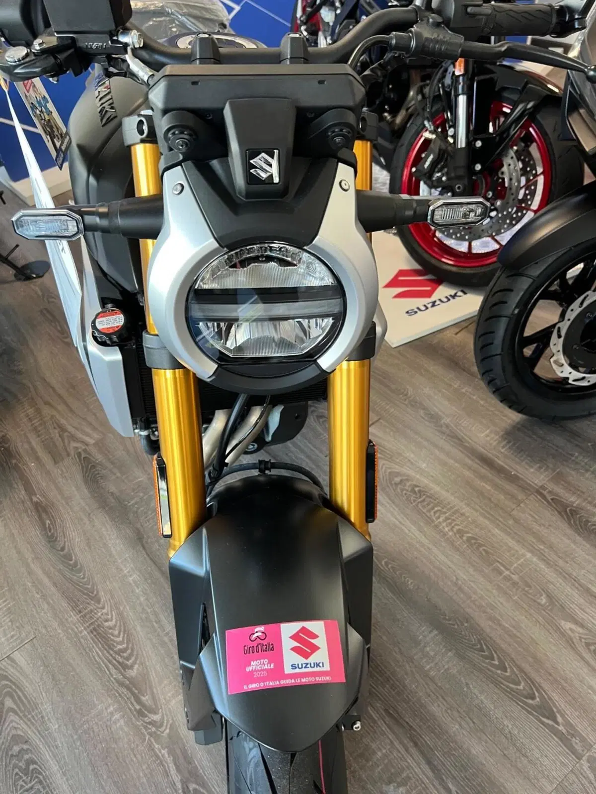Suzuki GSX-8T (2025 - 26)