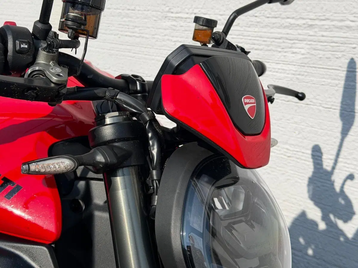 Ducati Monster 890 (2026) (6)
