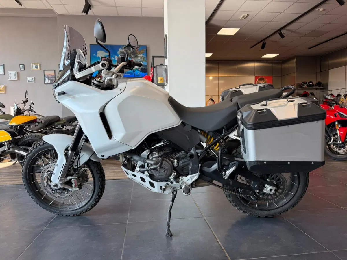 Ducati DesertX (2022 - 25) (2)