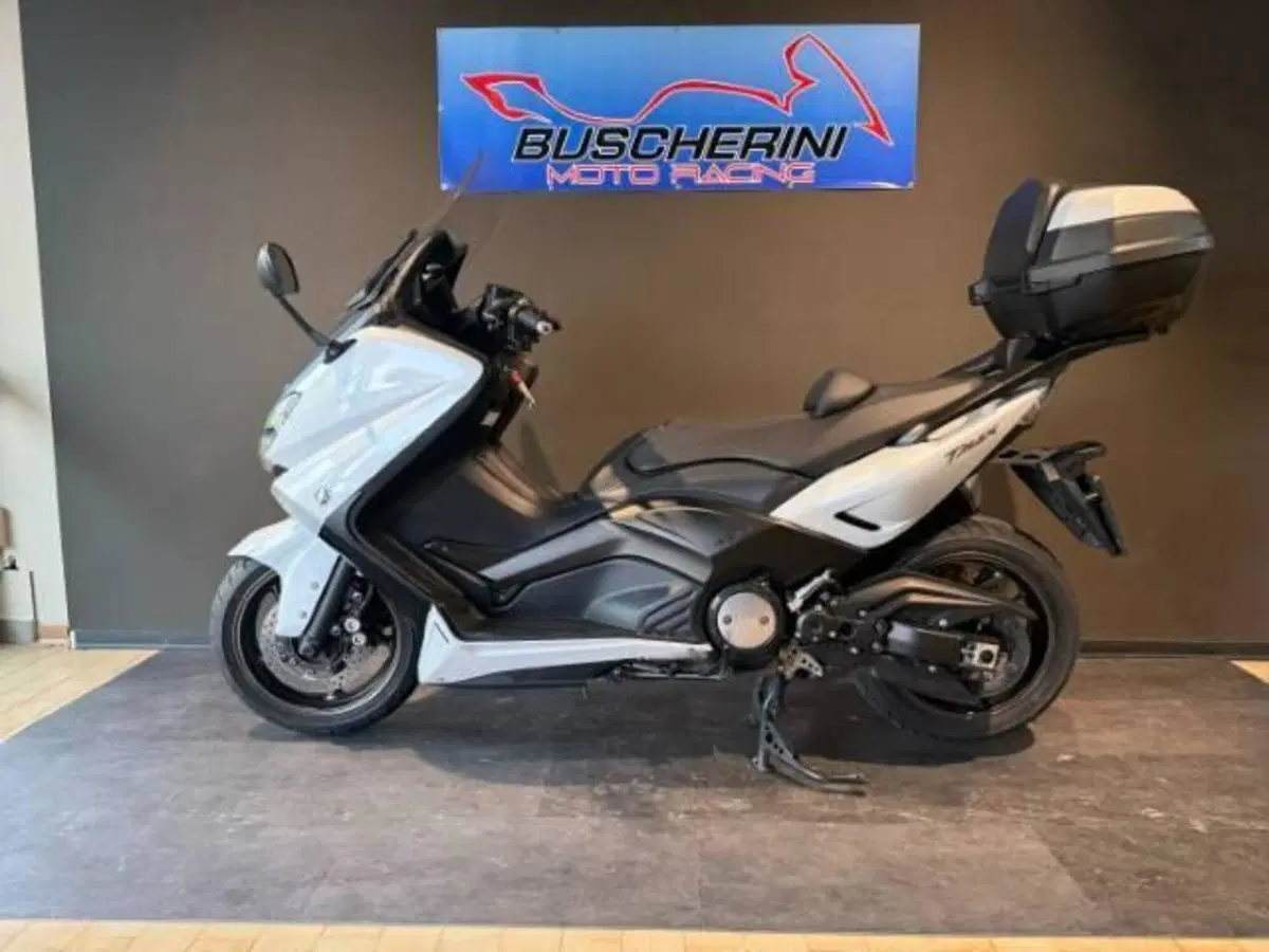 Yamaha T-Max 530 (2012 - 14) (3)
