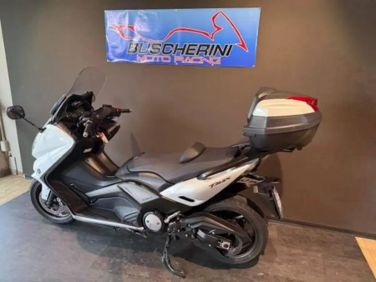 Yamaha T-Max 530 (2012 - 14) (9)